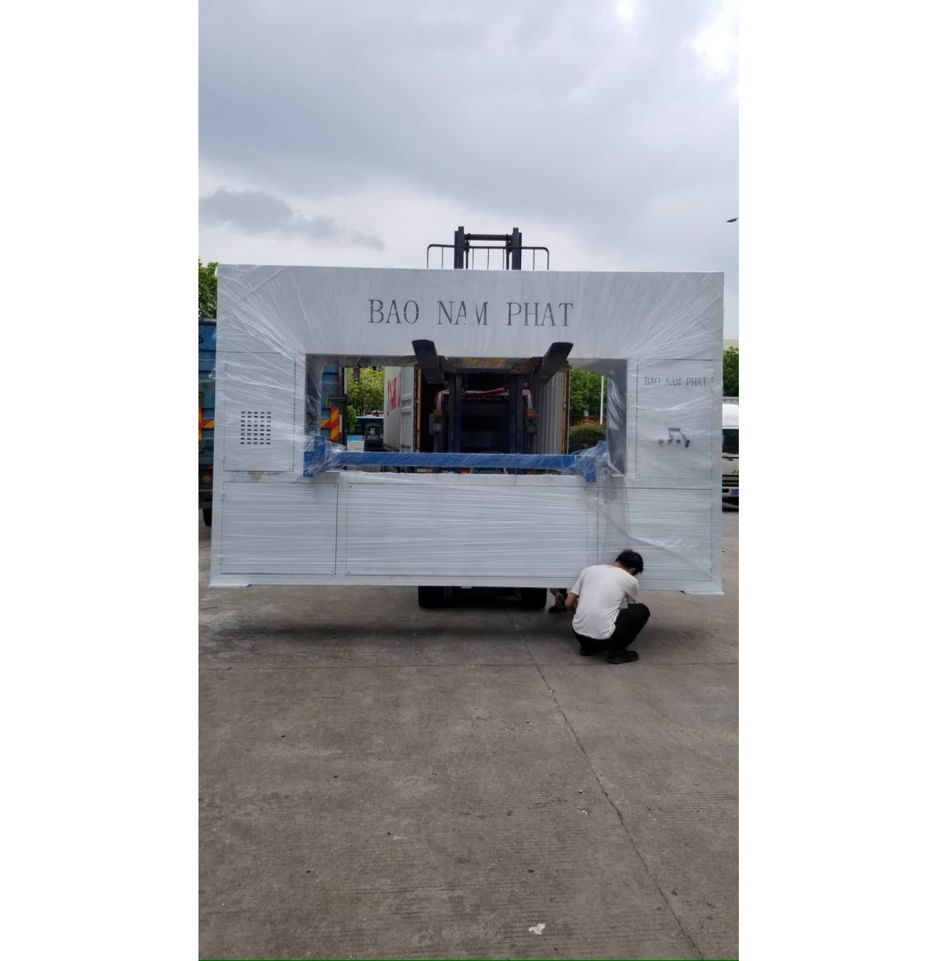 Máy cắt mút cnc